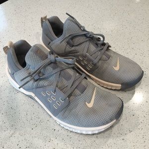 women’s nike free metcons